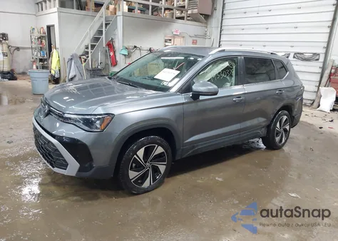 2025 Volkswagen Taos 1.5T Se z USA, uszkodzony, nr VIN 3VVUC7B21SM047362